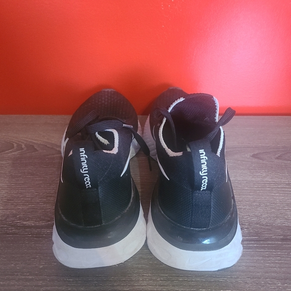 Nike React Infinity Run Flyknit Women’s Size 8.5 Black Running Shoes CD4372-002 - Picture 3 of 9